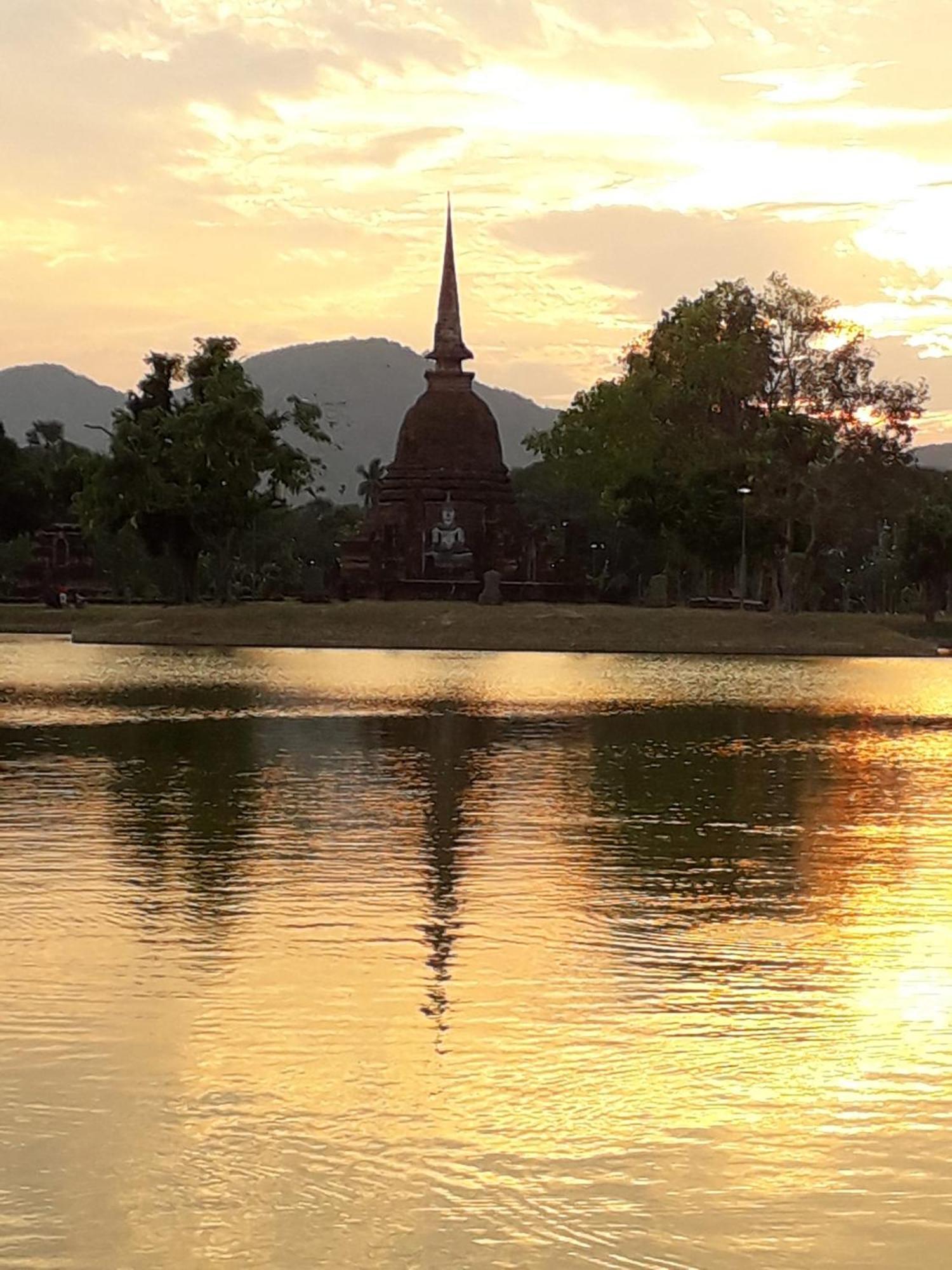 Toon Guesthouse Sukhothai Exterior foto